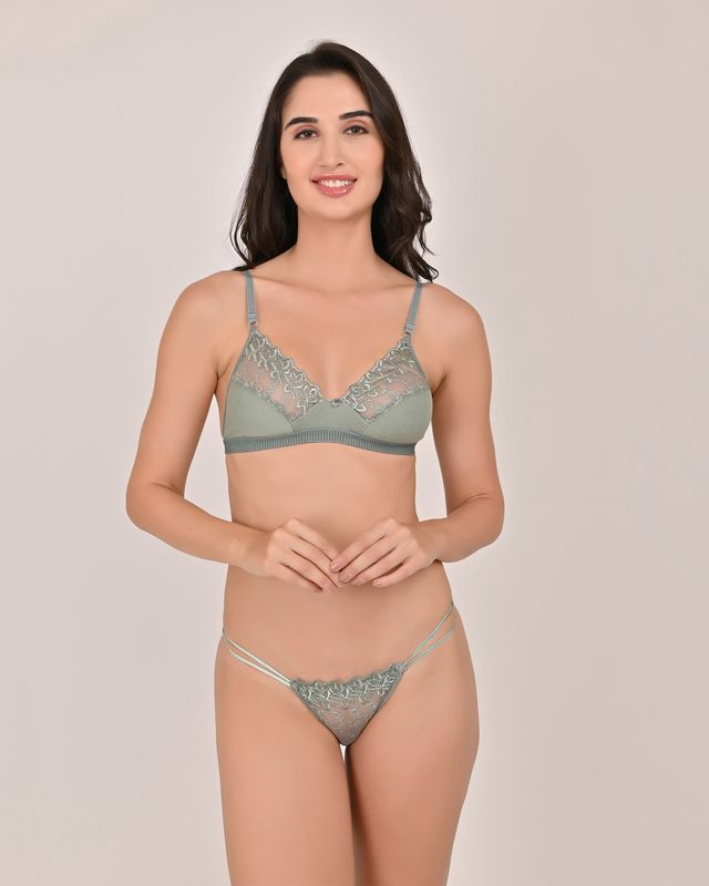 Meadow Kiss Set ( Non Padded )